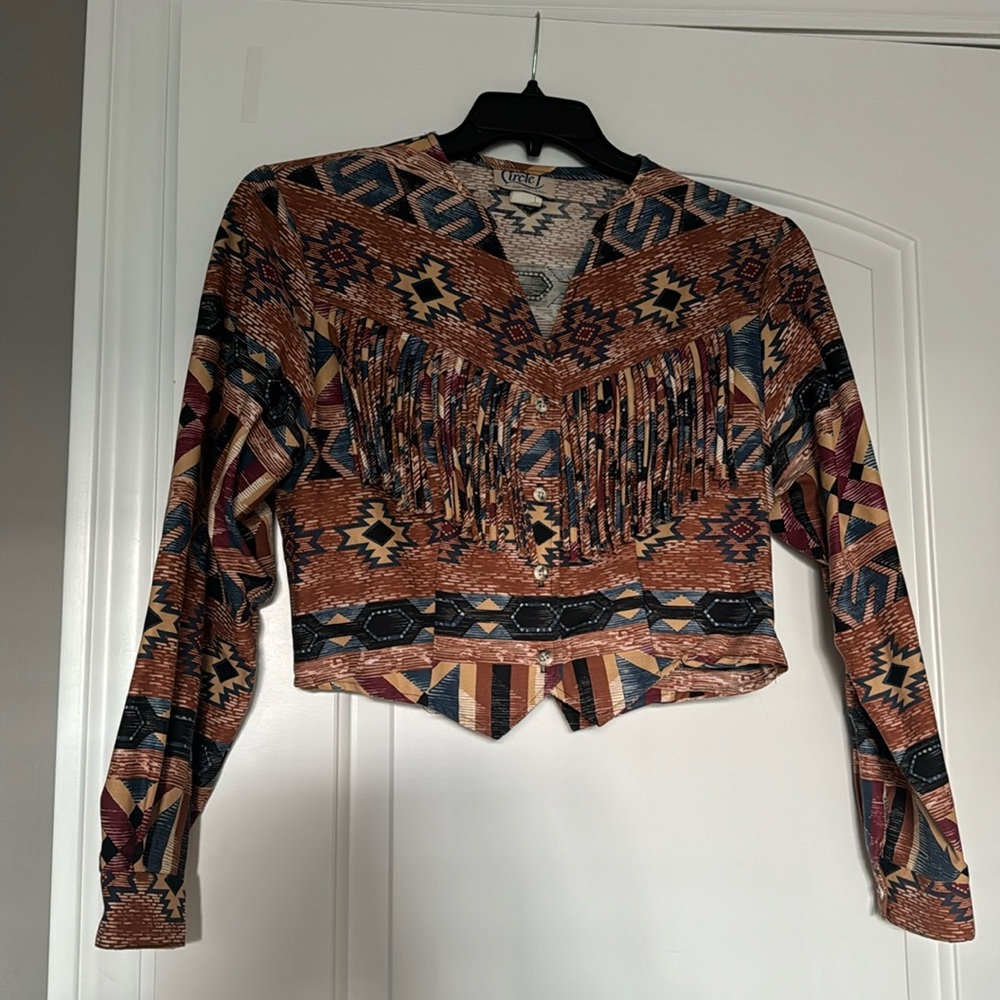 Circle T western top
